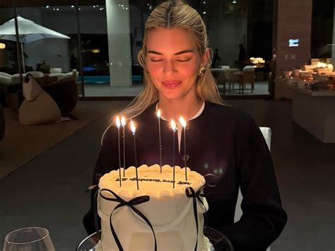 Kendall Jenner’s Chic 29th Birthday Outfit Is So Coquette